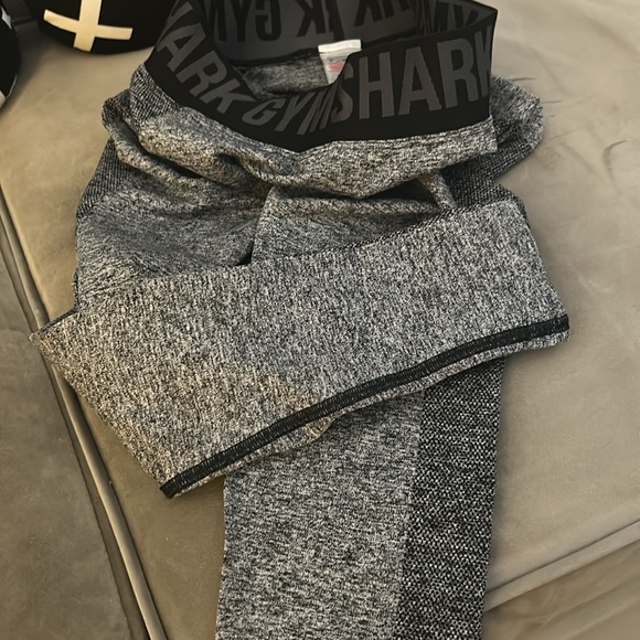Gymshark leggings size small. - Picture 11 of 13